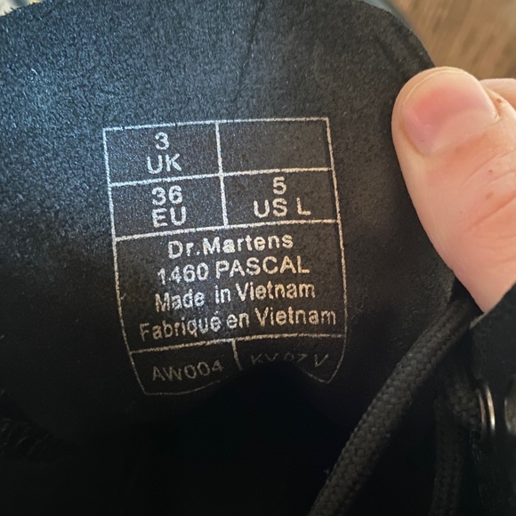 🎶Doc Marten’s 1460 Pascal Leather w/BOX - Picture 8 of 8